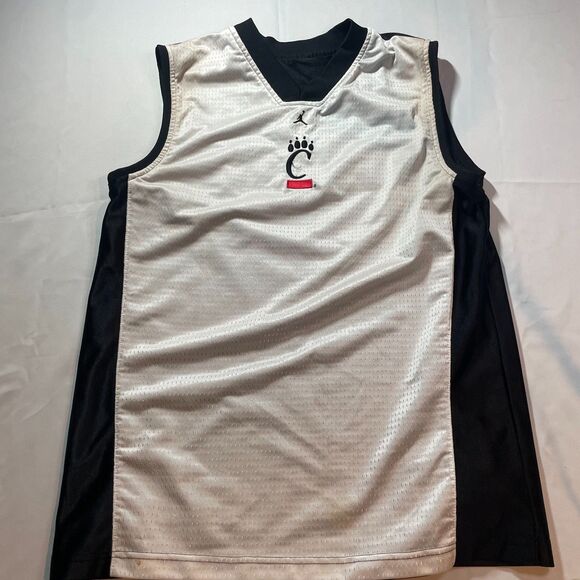 Vintage 90s Jordan Cincinnati Basketball Jersey Mens Large NCAA REVERSIBLE - Picture 5 of 5